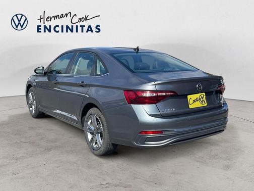 Platinum Gray Metallic 2024 Volkswagen Jetta 1.5T SE