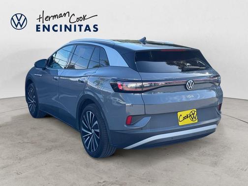 2023 Volkswagen ID.4 Pro S Plus