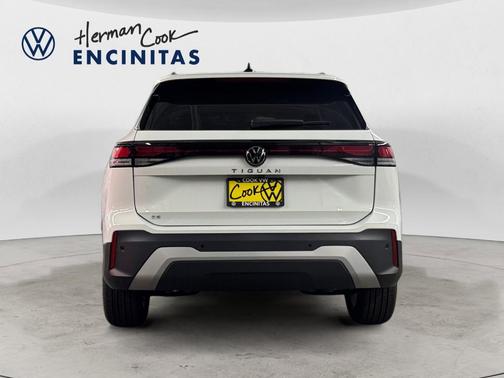 2026 Volkswagen Tiguan 2.0T SE