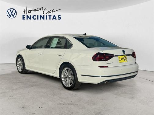 2018 Volkswagen Passat 2.0T SE w/ Technology