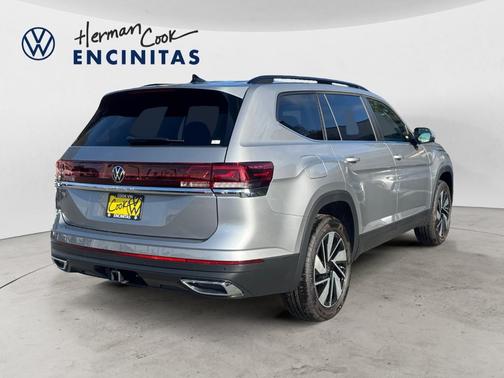 Silver Mist Metallic 2026 Volkswagen Atlas 2.0T SE W/TECHNOLOGY