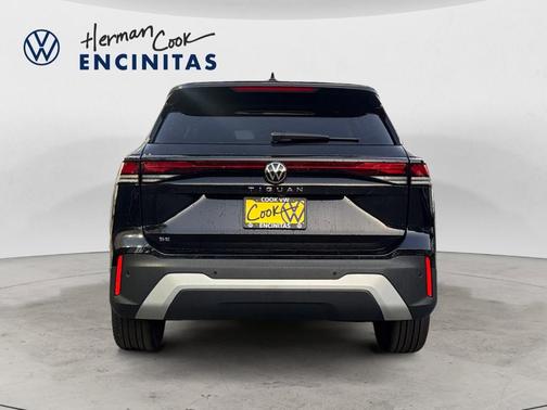 2025 Volkswagen Tiguan 2.0T SE