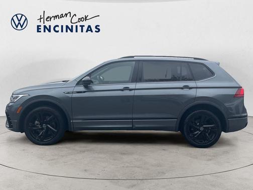 2023 Volkswagen Tiguan 2.0T SE R-Line Black