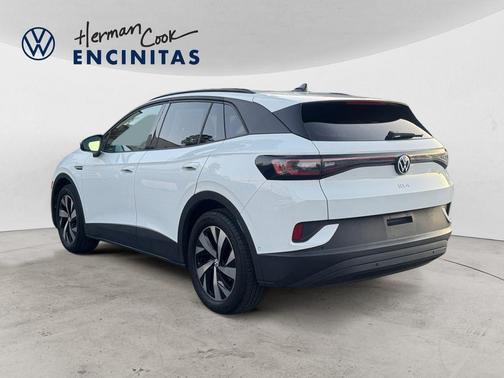 2023 Volkswagen ID.4 Pro