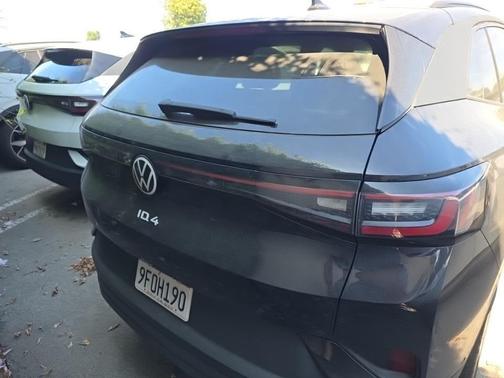 Deep Black Pearl Effect 2023 Volkswagen ID.4 Pro S