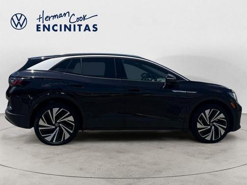 Deep Black Pearl Effect 2025 Volkswagen ID.4 Pro S Plus