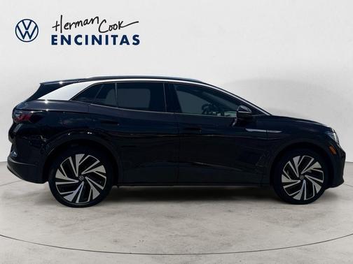 Deep Black Pearl Effect 2025 Volkswagen ID.4 Pro S Plus