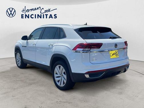 Pure White 2023 Volkswagen Atlas Cross Sport 3.6L V6 SE w/Technology