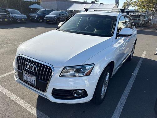 Ibis White 2017 Audi Q5 2.0T Premium