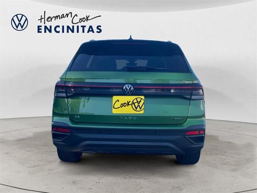 2025 Volkswagen Taos 1.5T SE Black