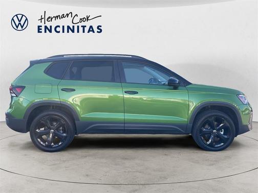 2025 Volkswagen Taos 1.5T SE Black