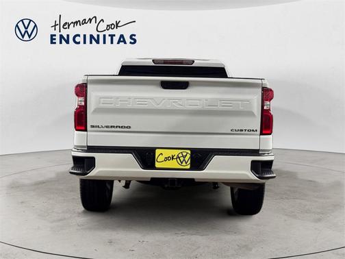 2021 Chevrolet Silverado 1500 Custom