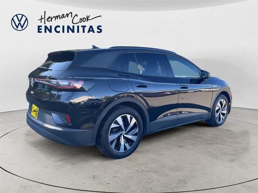 2023 Volkswagen ID.4 Pro