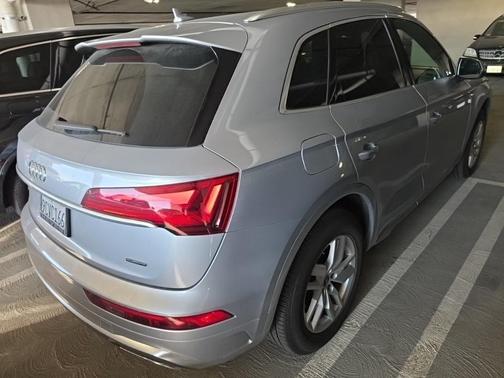 2022 Audi Q5 45 S line quattro Premium