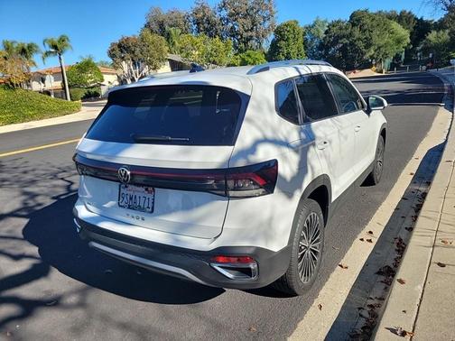 2025 Volkswagen Taos 1.5T SE