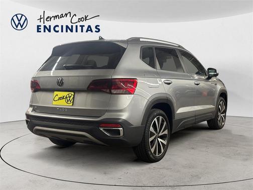 2023 Volkswagen Taos 1.5T SE
