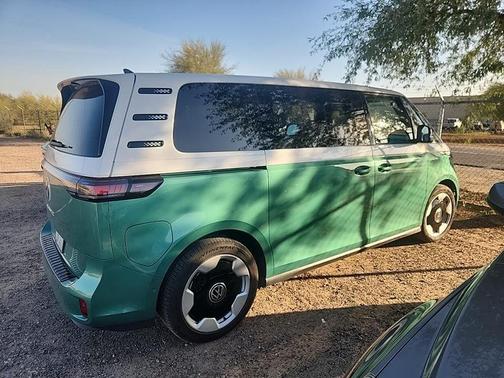 2025 Volkswagen ID. Buzz Pro S Plus