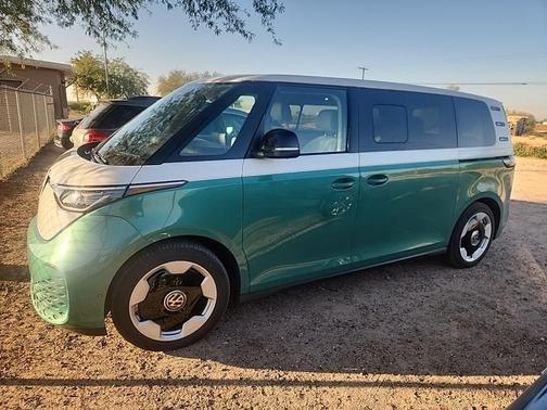 2025 Volkswagen ID. Buzz Pro S Plus