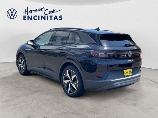 Deep Black Pearl Effect 2023 Volkswagen ID.4 S