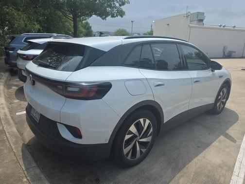 Pure White 2023 Volkswagen ID.4 Pro