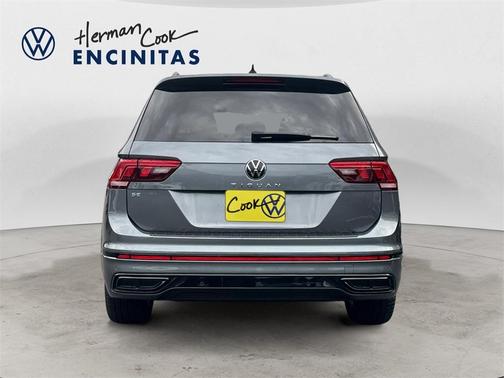 2024 Volkswagen Tiguan 2.0T SE R-Line Black