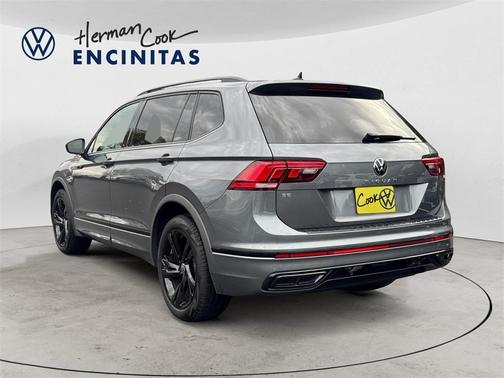 2024 Volkswagen Tiguan 2.0T SE R-Line Black