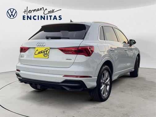 2022 Audi Q3 45 S line Premium