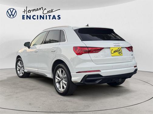 2022 Audi Q3 45 S line Premium