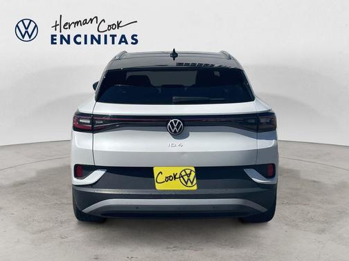 Opal White / Black Roof 2023 Volkswagen ID.4 Pro S Plus