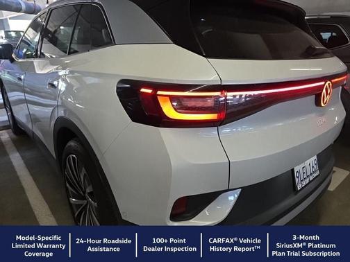 Opal White / Black Roof 2023 Volkswagen ID.4 Pro S Plus