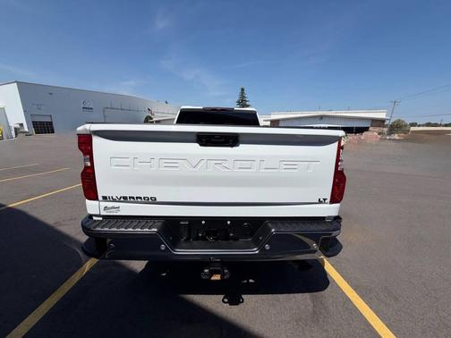 Summit White 2024 Chevrolet Silverado 2500 LT