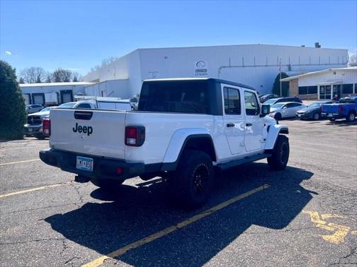 2022 Jeep Gladiator Sport S