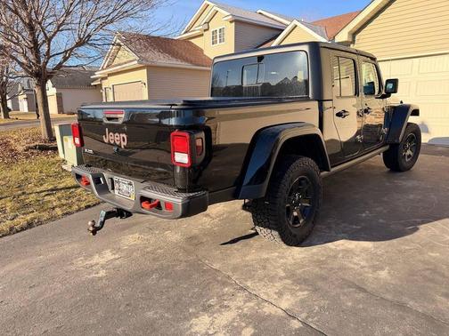 Black Clearcoat 2023 Jeep Gladiator Mojave 4x4