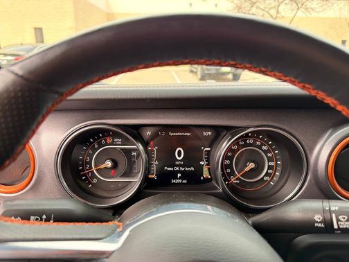 Black Clearcoat 2023 Jeep Gladiator Mojave 4x4