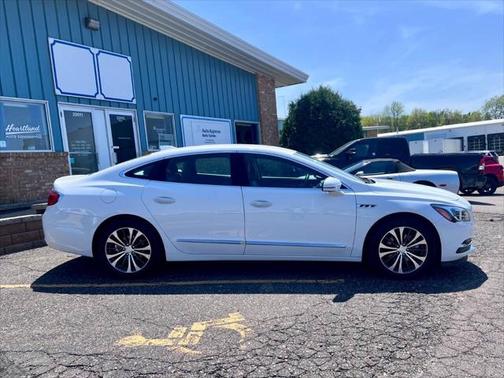 2017 Buick LaCrosse Essence