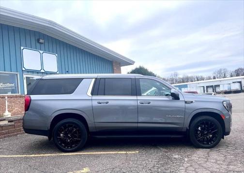 2022 GMC Yukon XL SLE