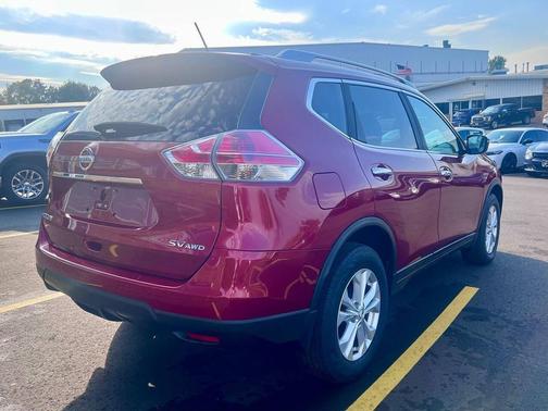 2016 Nissan Rogue SV