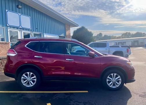 2016 Nissan Rogue SV