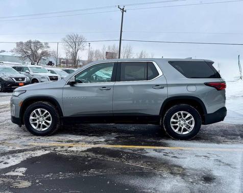 2023 Chevrolet Traverse LS