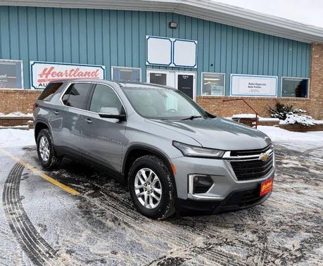 2023 Chevrolet Traverse LS