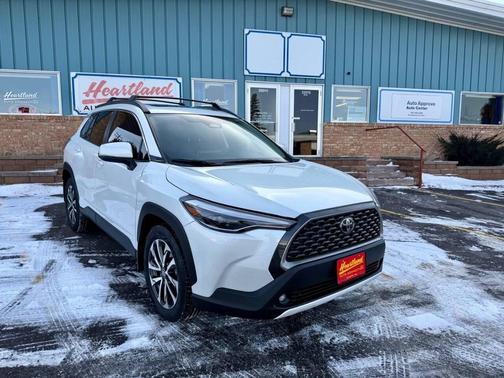 2023 Toyota Corolla Cross XLE