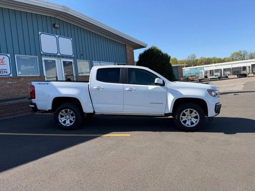 Summit White 2022 Chevrolet Colorado LT