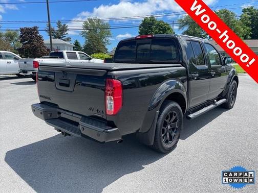 Photo 3 of 20 of 2021 Nissan Frontier SV
