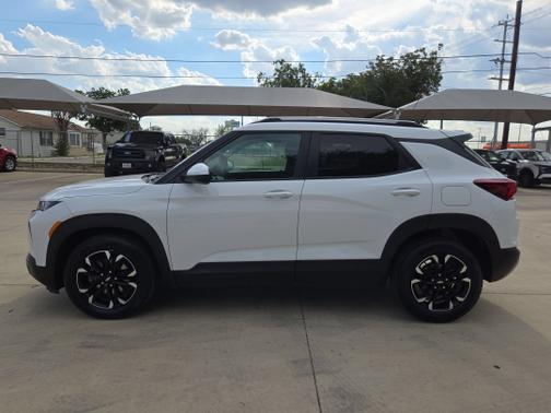 Summit White 2023 Chevrolet Trailblazer LT