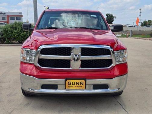 Flame Red Clearcoat 2019 RAM 1500 Classic SLT Crew Cab 4x2 6'4  Box