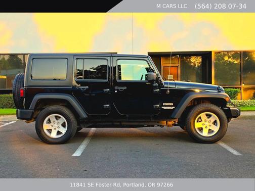 Black Clearcoat 2013 Jeep Wrangler Unlimited Sport