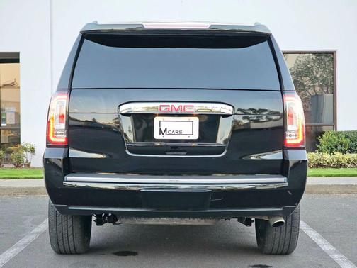 Onyx Black 2017 GMC Yukon Denali