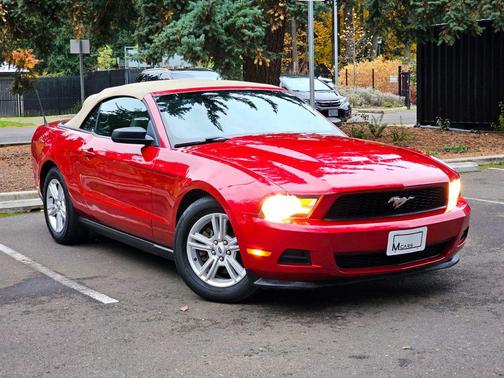 2012 Ford Mustang V6