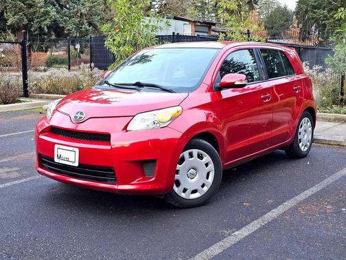 2011 Scion xD Hatchback 4D