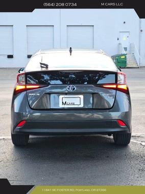 2021 Toyota Prius XLE